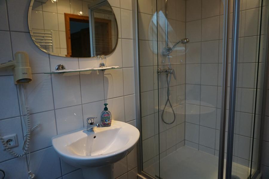 Zimmer Einzelzimmer - Ansicht 2 von 2